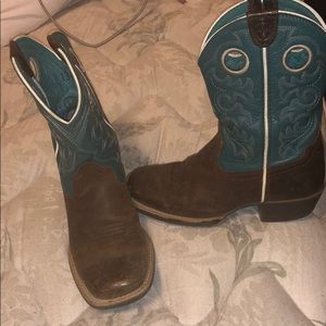 Ariat kid boots